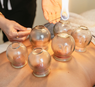 Liệu pháp giúp giải tỏa mệt mỏi, phục hồi năng lượng, xua tan căng cứng vùng cổ vai gáy – mang lại cảm giác nhẹ nhàng, thoải mái tức thì.